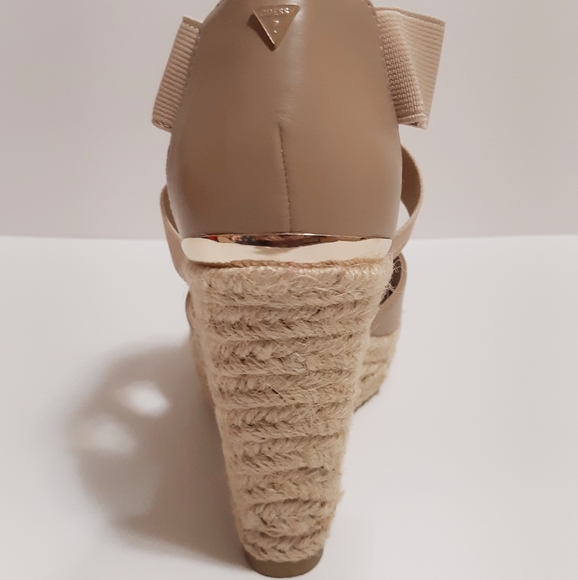 GUESS "Lora" zip-front espadrille - Picture 6 of 7